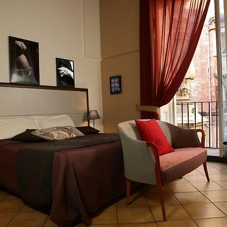Caravaggio Hotel Napoli Esterno foto