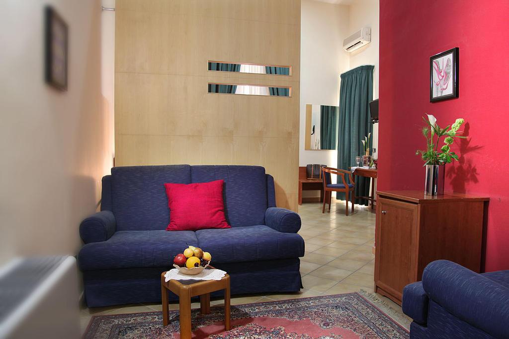 Caravaggio Hotel Napoli Esterno foto