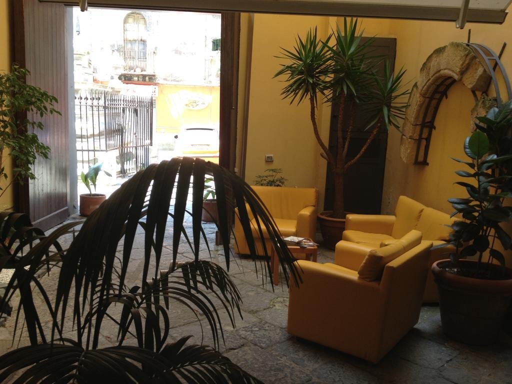 Caravaggio Hotel Napoli Esterno foto